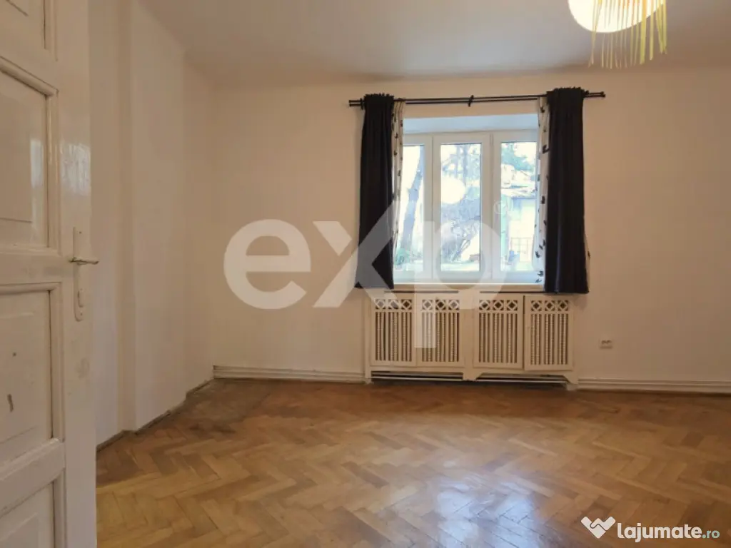 Apartament 3 camere de închiriat – Centrul Istoric, Str. 