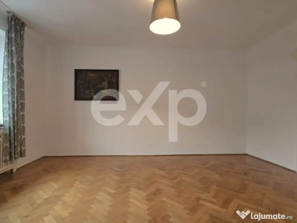 Apartament 3 camere de închiriat – Centrul Istoric, Str. 