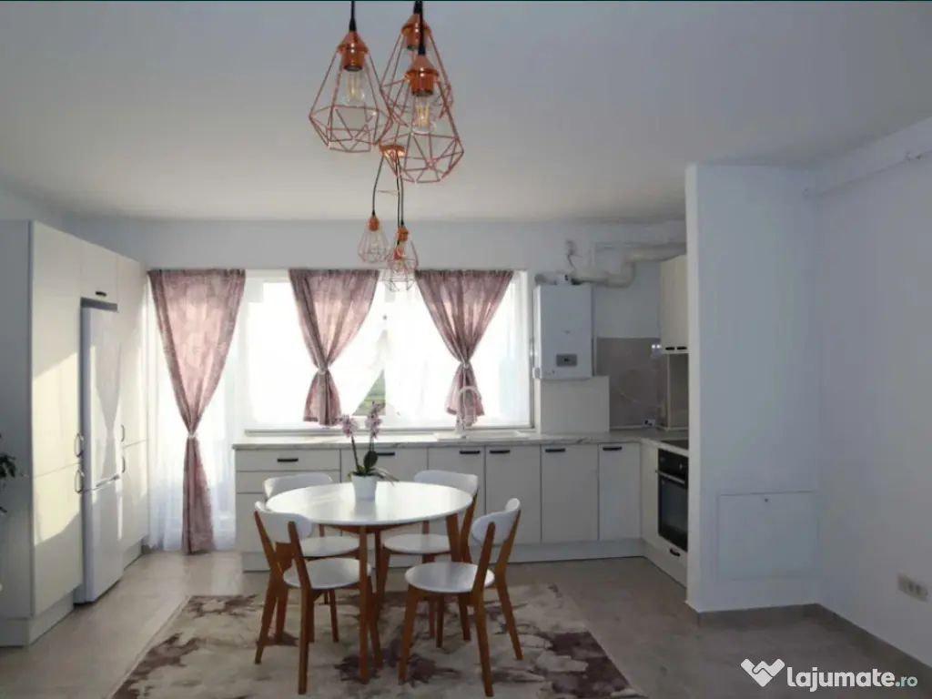 Garsoniera decomandata - zona Sanpetru