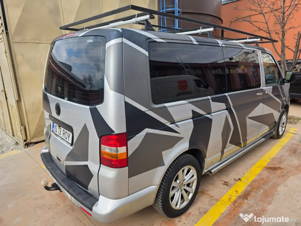 Vând Volkswagen Transporter T5 2008 cutie automata 