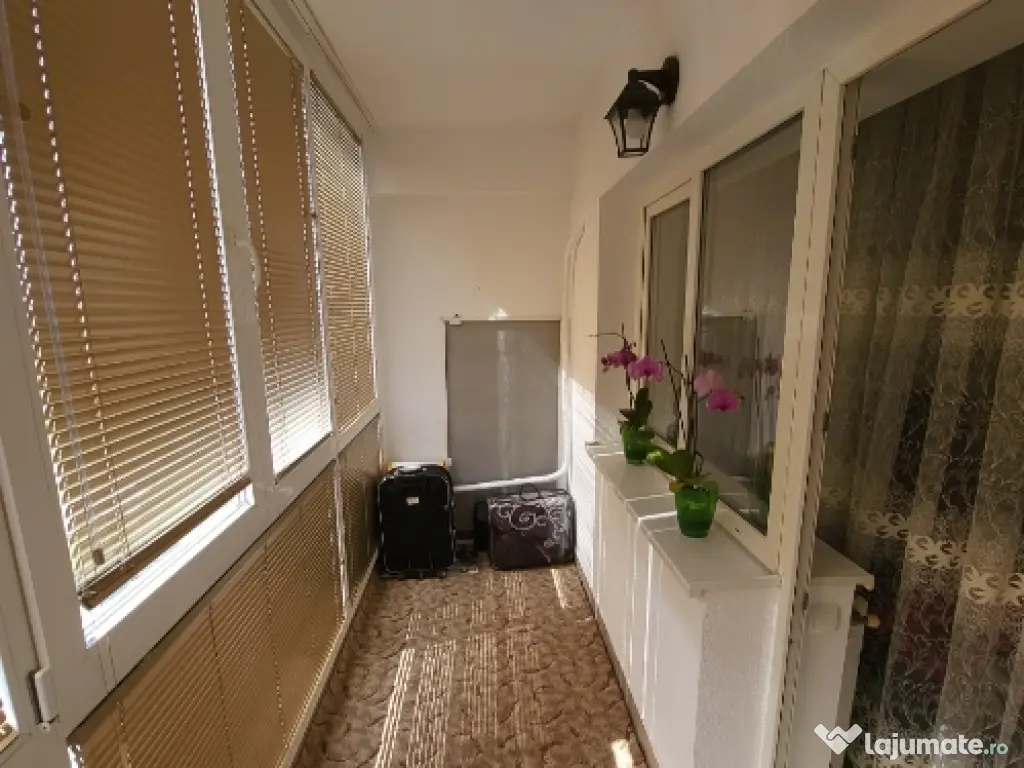 Ofer spre închiriere 