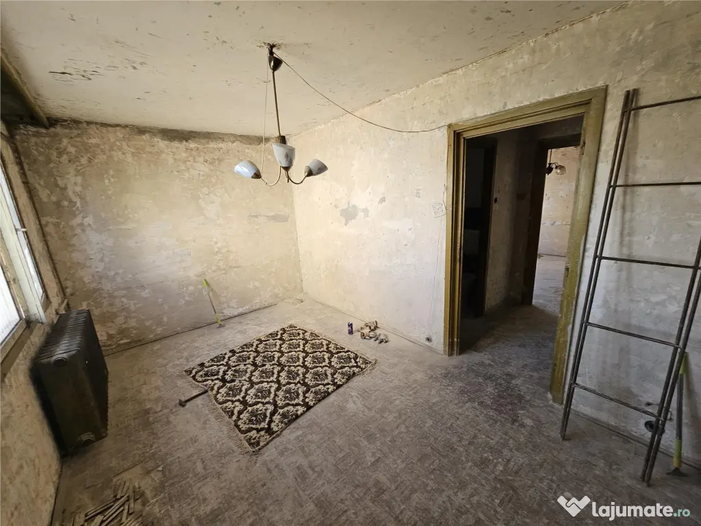 Resita, 2 Cam. Cf. 1, Micro 1 