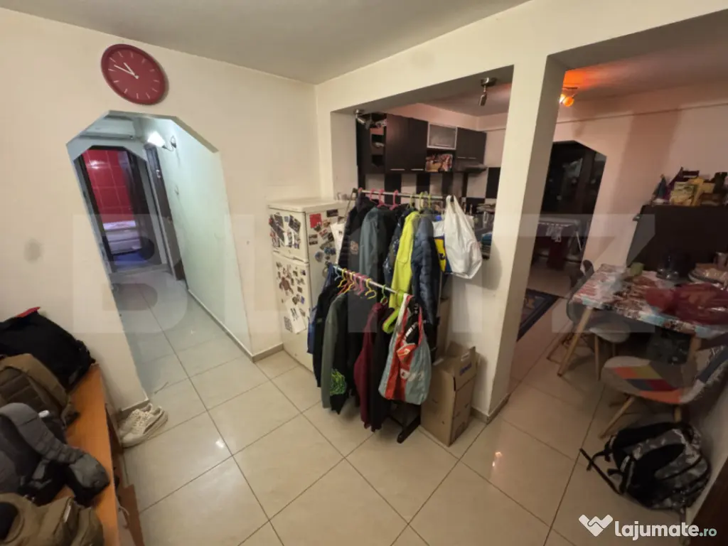 Apartament cu 3 camere, decomandat, 67mp, Nicolina 