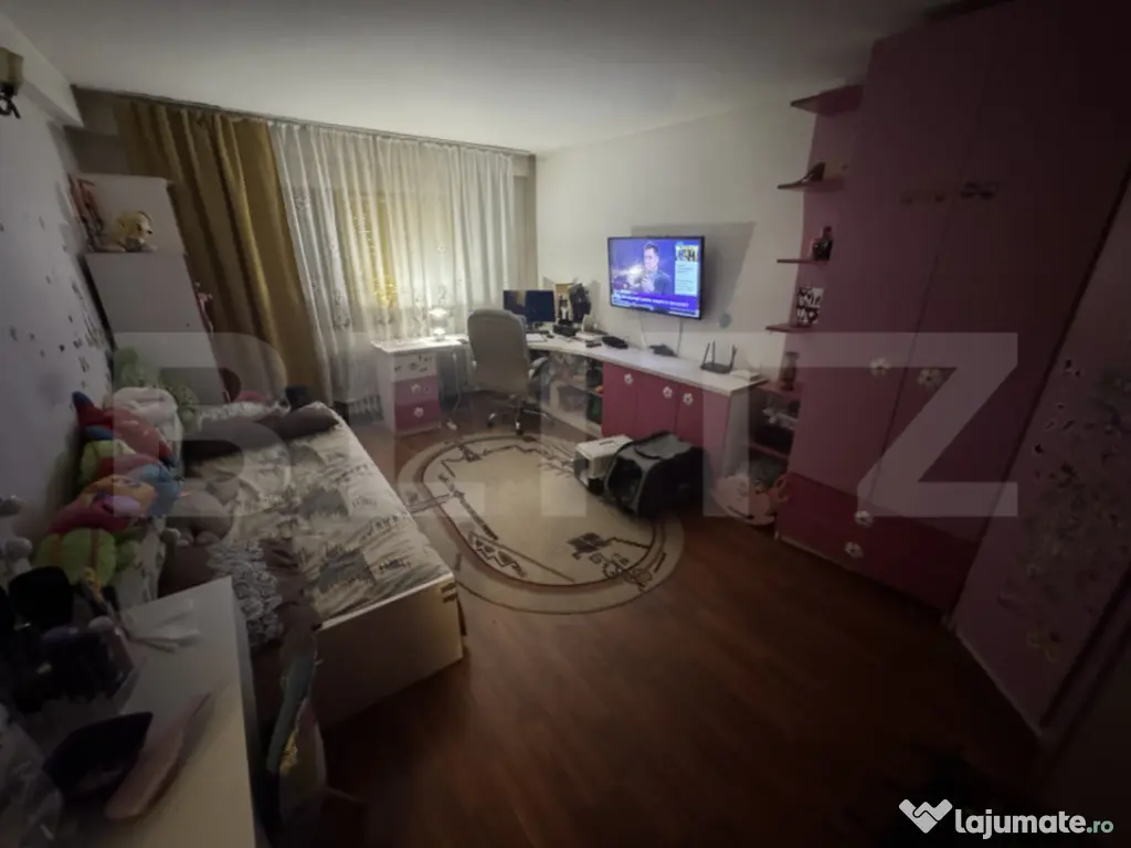 Apartament cu 3 camere, decomandat, 67mp, Nicolina 