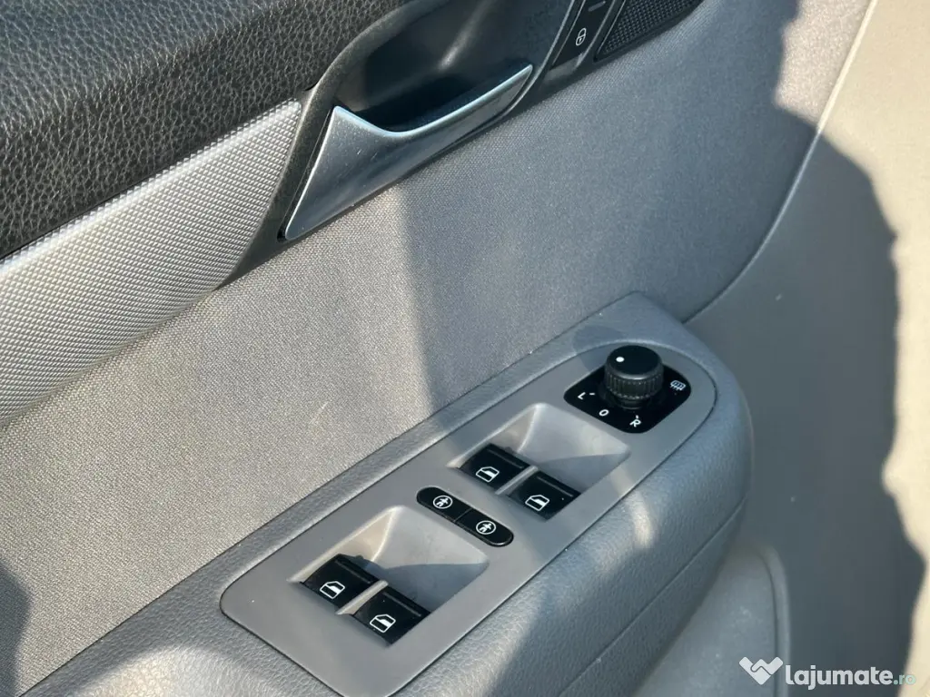 Volkswagen Sharan 2015 | 2.0 TDI 180 CP 