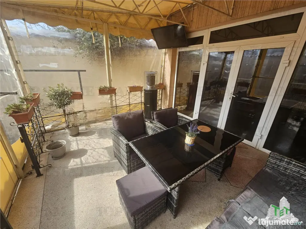 Casa 7 camere, foarte frumoasa si spatioasa - zona Km 4- 5 