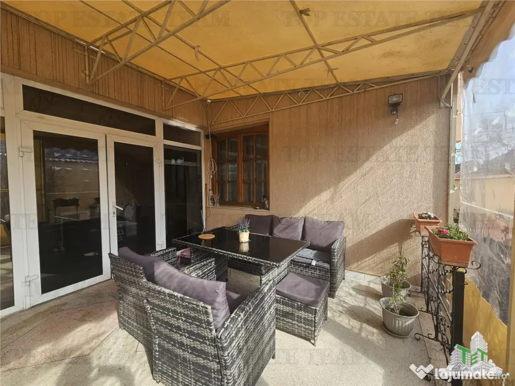 Casa 7 camere, foarte frumoasa si spatioasa - zona Km 4- 5 