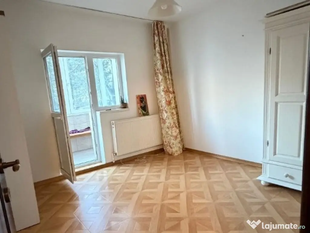 Apartament Cu 3 Camere Decomandate Etaj 1 - Zona Obcini 