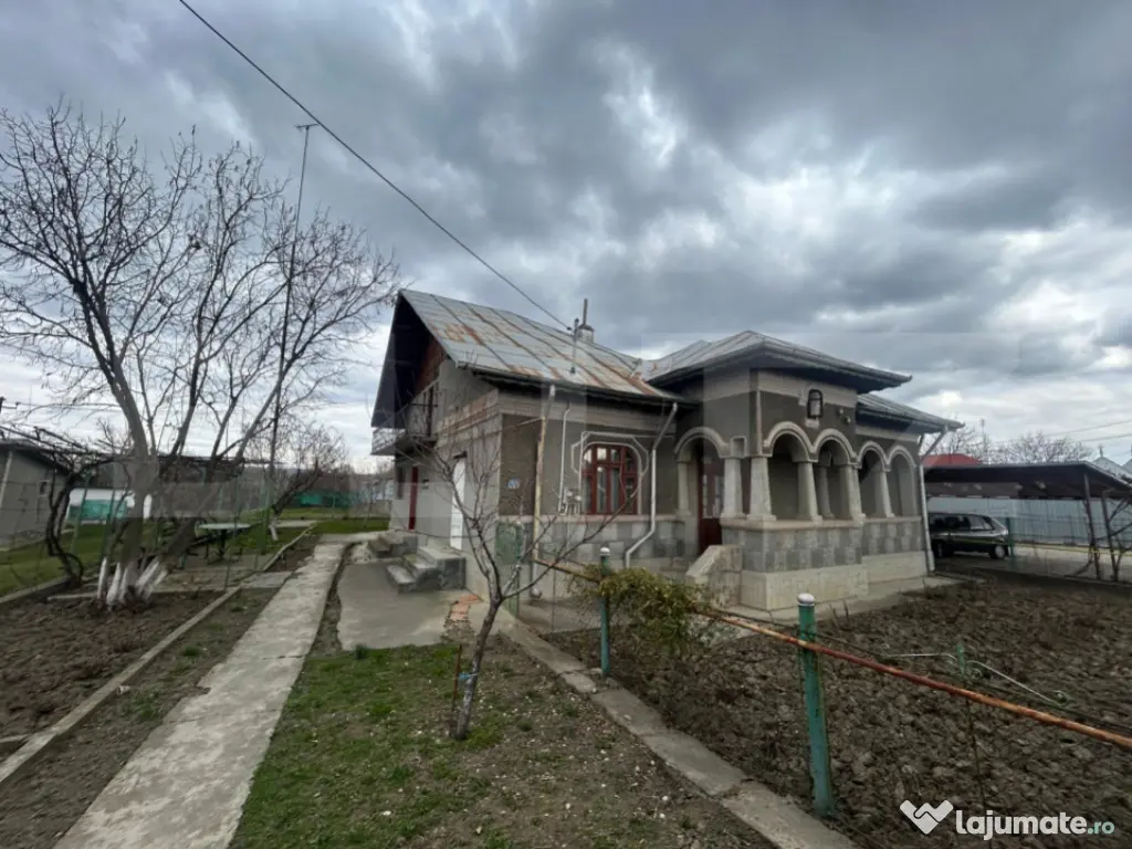 CASA | SACUIENI | 2700 MP | TOATE UTILITATILE | 