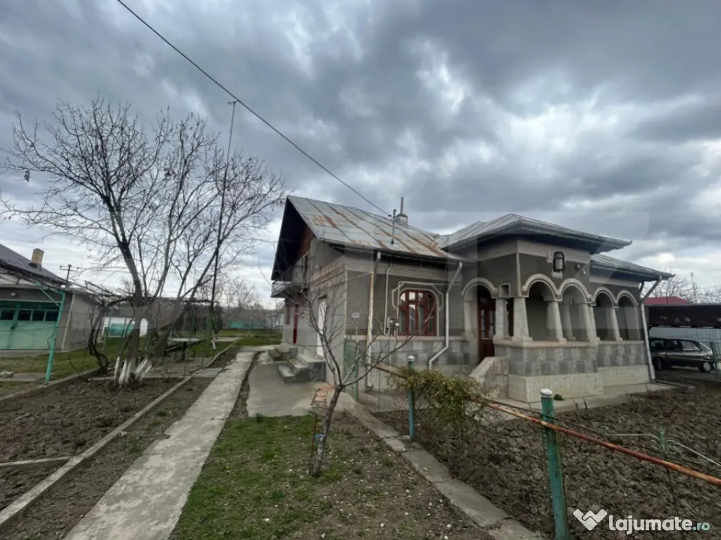 CASA | SACUIENI | 2700 MP | TOATE UTILITATILE | 