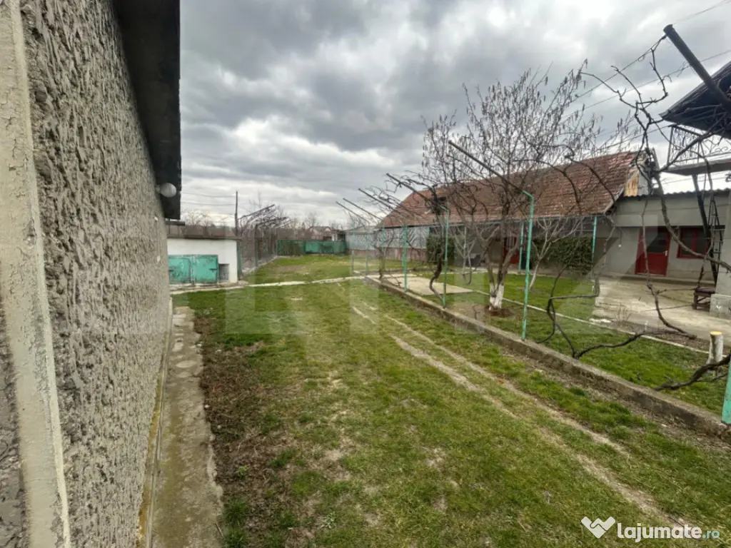CASA | SACUIENI | 2700 MP | TOATE UTILITATILE | 
