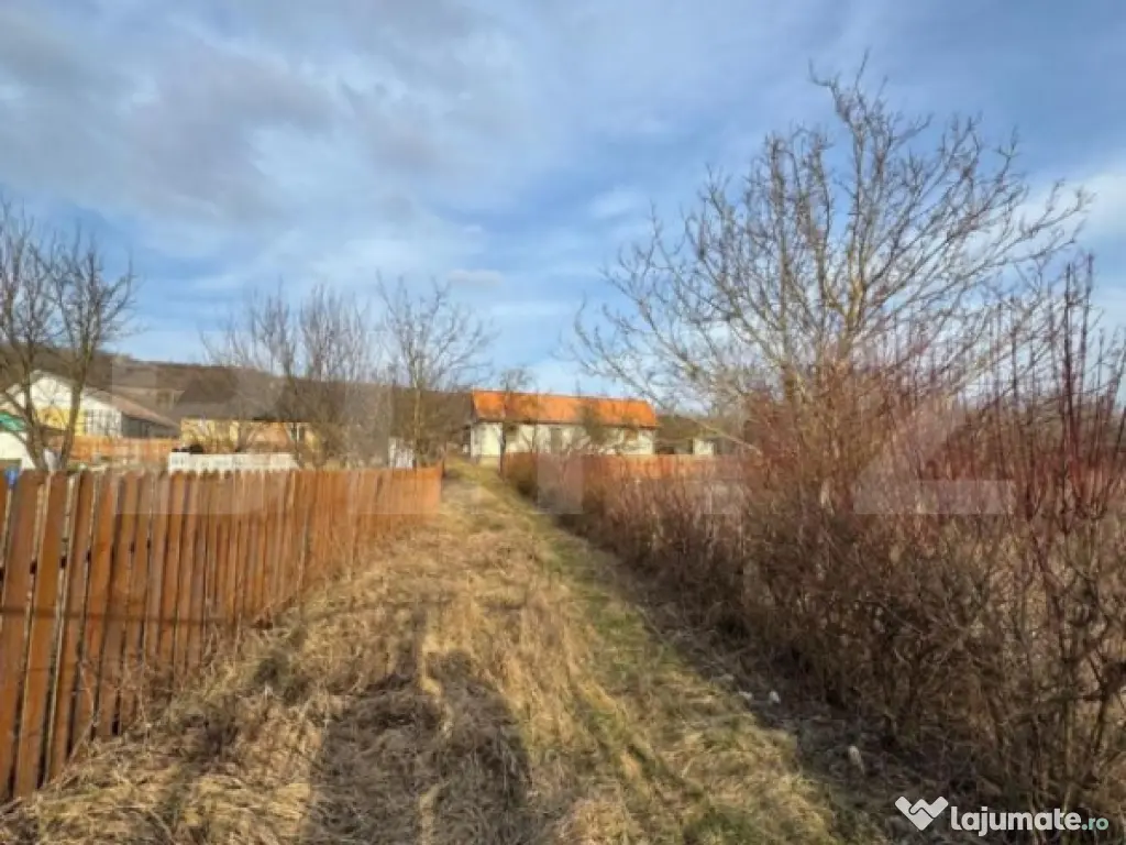 Casa intabulata la rosu langa DN24 in Schitu Duca 