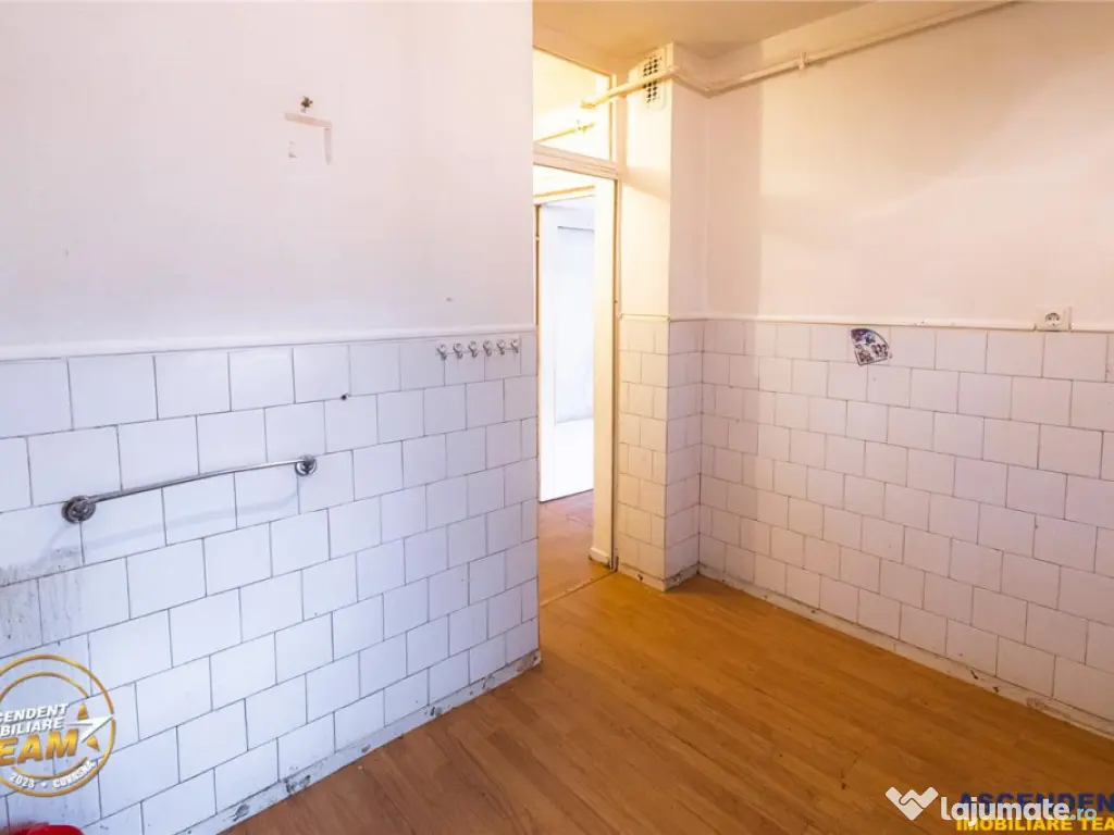 FILM! Apartament 3 camere, decomandat, Crangului, Lenin, Sfa