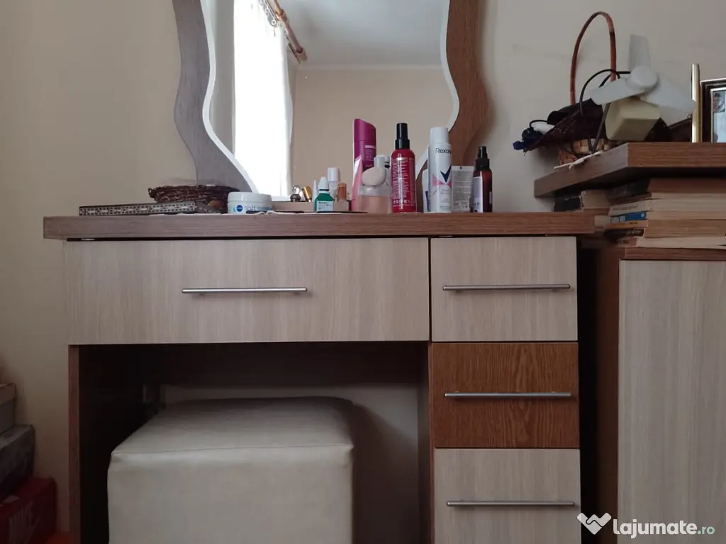 Mobila diversa dormitor si sufragerie