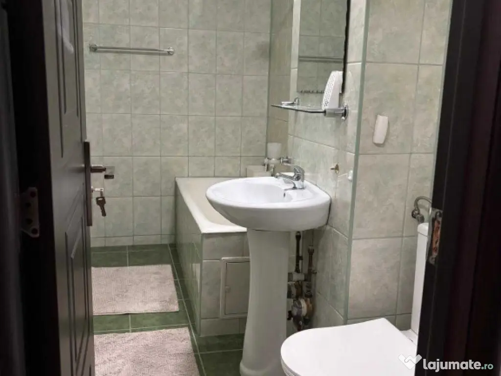 Aparatorii patriei tomesti etaj 6 