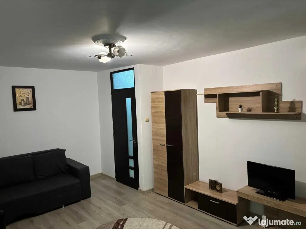 Aparatorii patriei tomesti etaj 6 