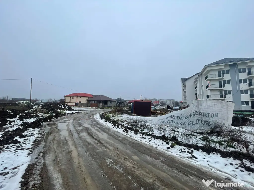 Vanzare teren intravilan 760mp