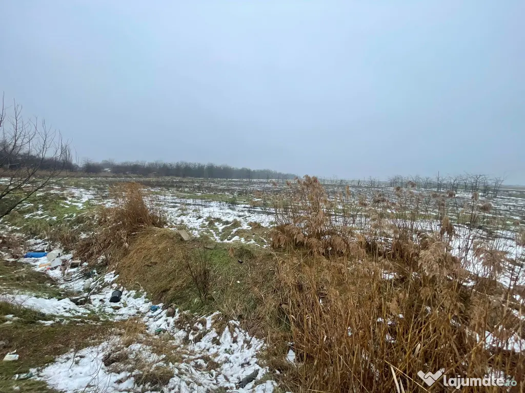 Vanzare teren intravilan 760mp