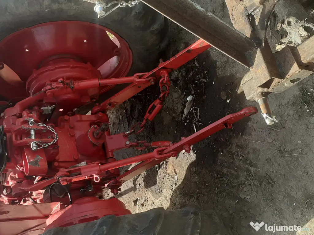 Tractor de vânzare u445 viticol 