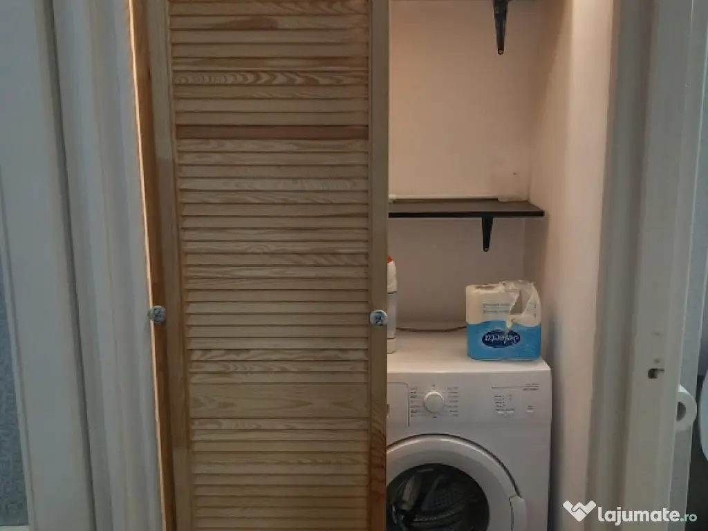 Proprietar închiriez apartament 2 camere  Apărătorii Patriei 