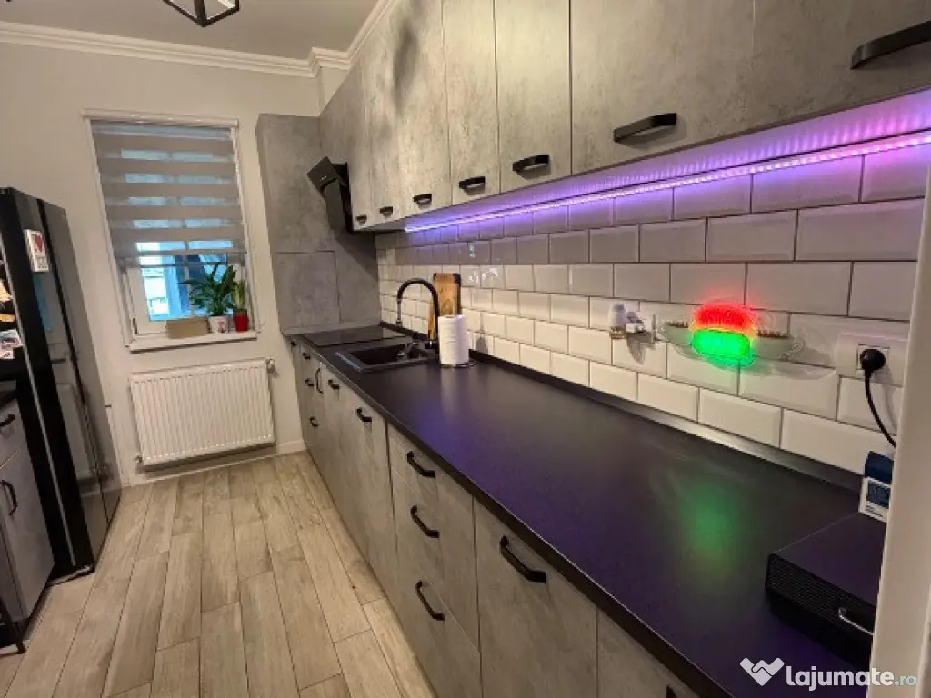 Apartament de vanzare 3 camere periferie