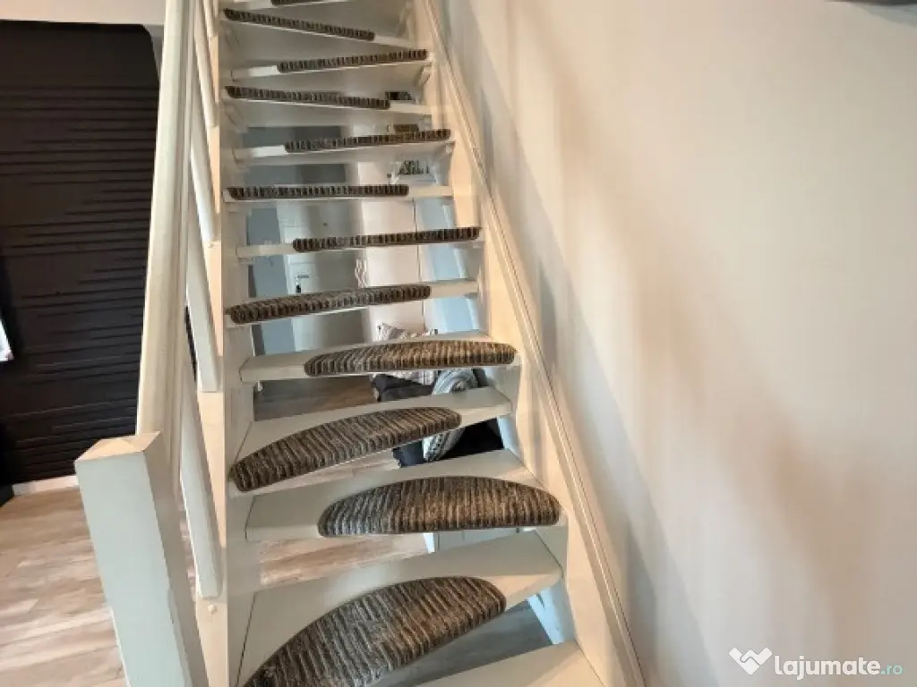 Apartament de vanzare 3 camere periferie