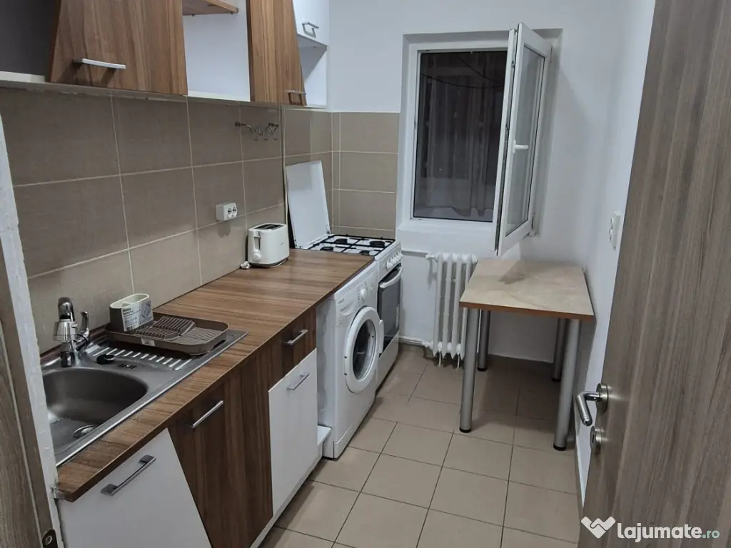 Inchiriez garsoniera Calea Rahovei 