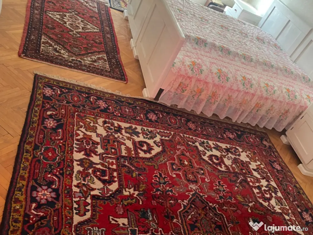 Vând mobilă,frigider,aragaz,set de livingși covor 