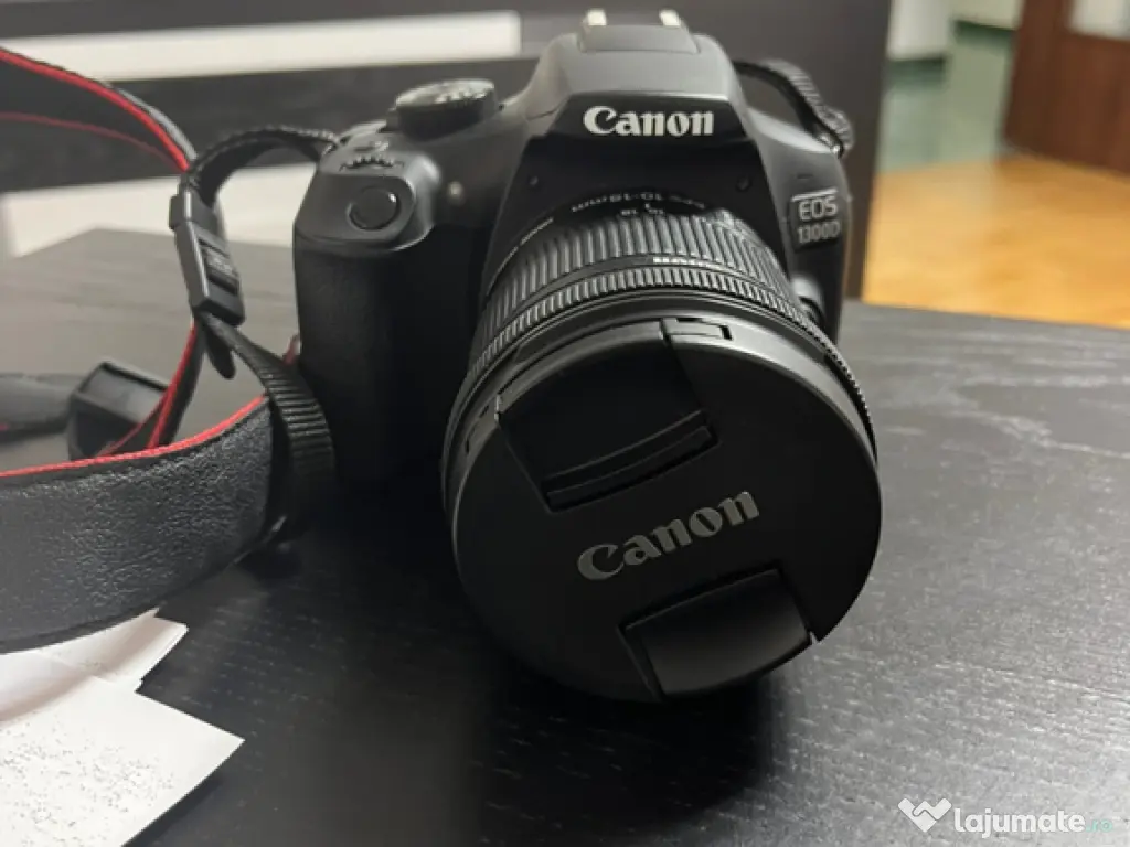 Aparat foto Canon EOS 1300 D plus 2 obiective și geantă 