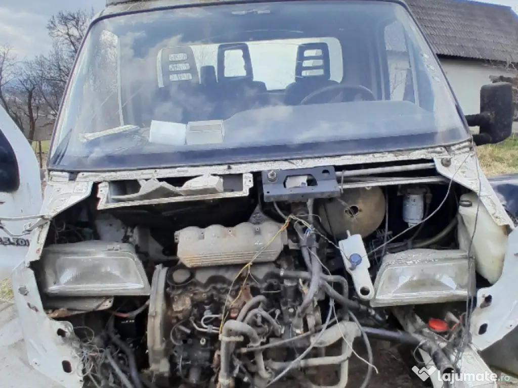 Dezmembrez Citroen 2.5 tdi 