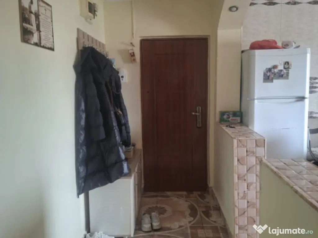 VANZARE APARTAMENT 2 CAMERE, 53MP,MOBILAT 