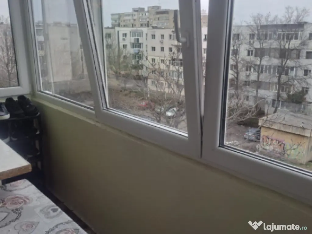 VANZARE APARTAMENT 2 CAMERE, 53MP,MOBILAT 