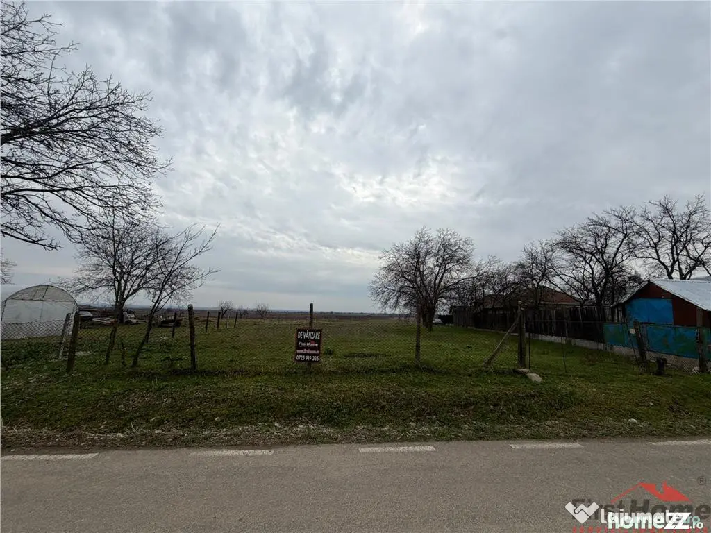 Teren intravilan 1.308mp 3.008mp extravilan in Urechesti d 