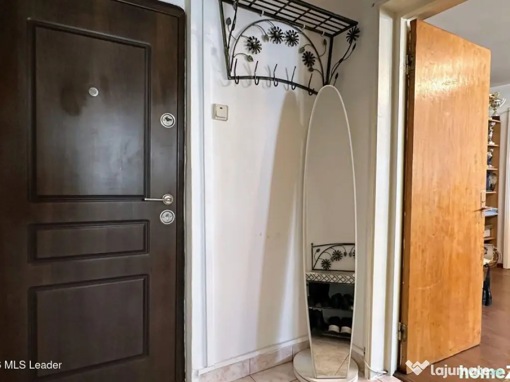 Obor langa metrou, 3 camere 77.35 mp total, anvelopat, cr... 