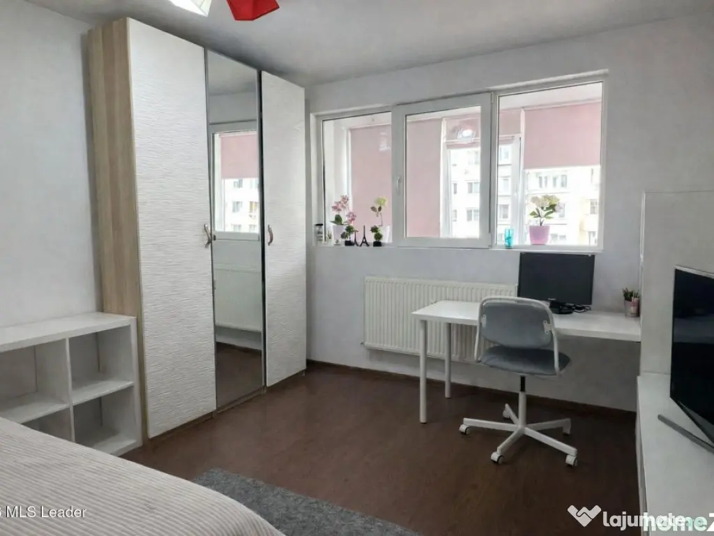 Obor langa metrou, 3 camere 77.35 mp total, anvelopat, cr... 