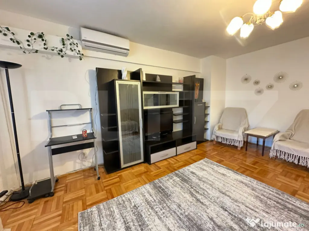 Apartament cu 2 camere, 60 mp, zonă Spital–Lido, parcare