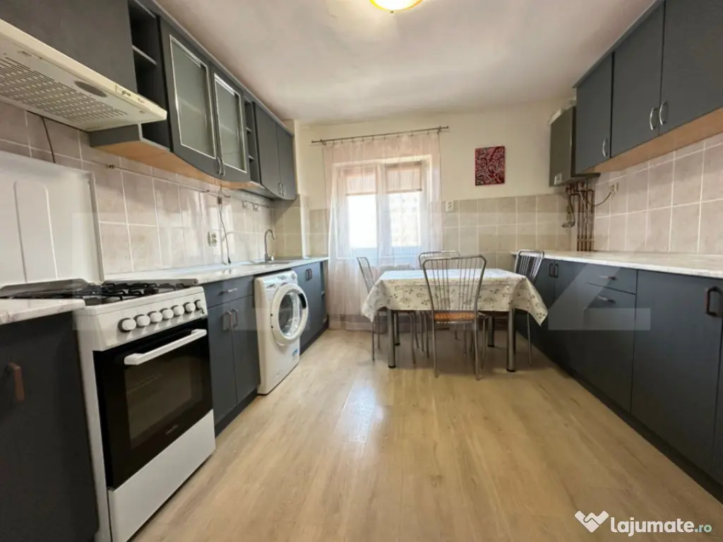 Apartament cu 2 camere, 60 mp, zonă Spital–Lido, parcare