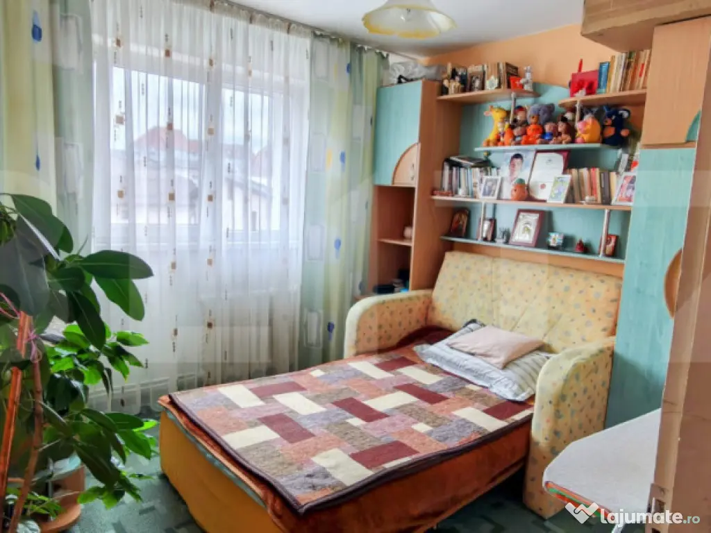 Apartament Decomandat 4 Camere – Mobilat, Utilat, Parcare 