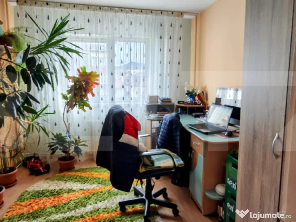 Apartament Decomandat 4 Camere – Mobilat, Utilat, Parcare 