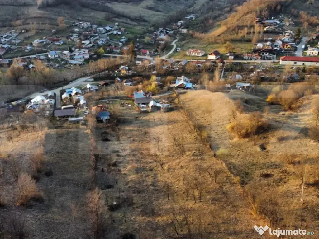 TEREN +2 Cladiri renovat/demolat 