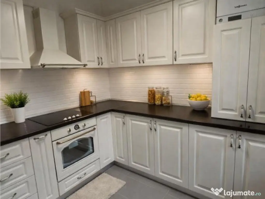 Nivel in vila, sectiunea special, loc parcare, Central, Bras 