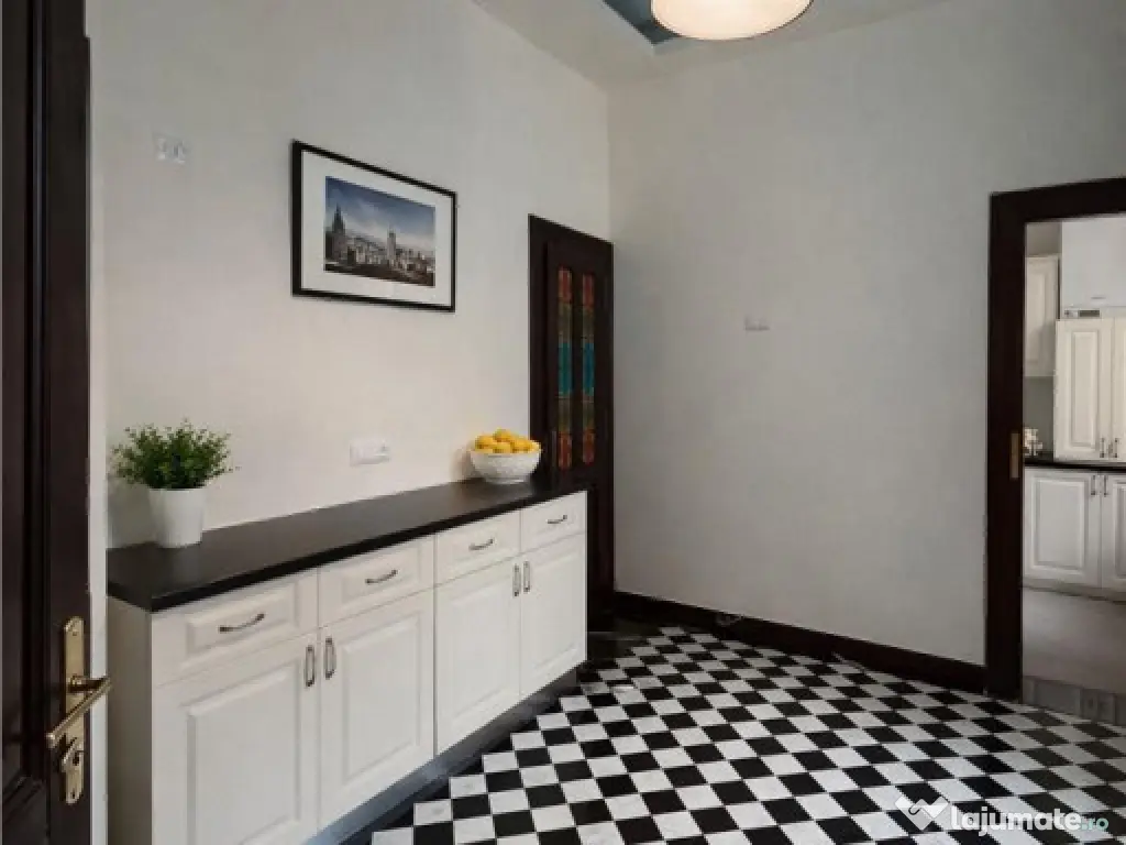 Nivel in vila, sectiunea special, loc parcare, Central, Bras 