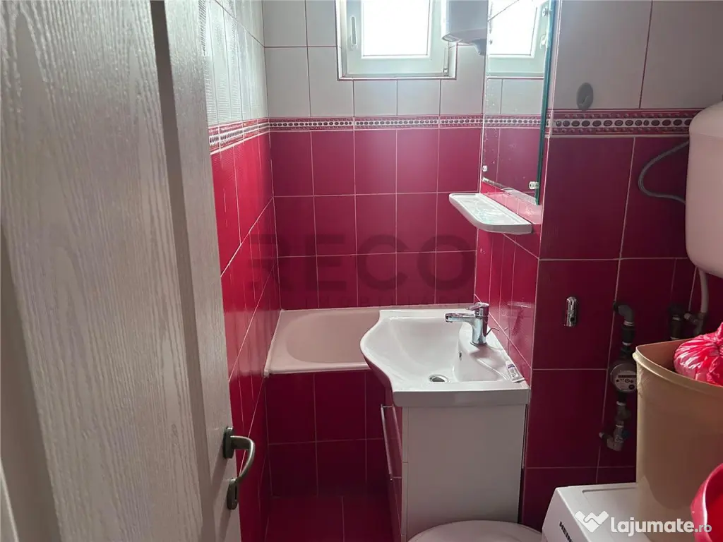 RECO Apartament 2 camere zona Nufarul etaj 3 