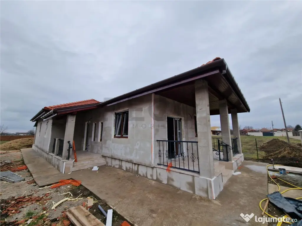 Casa noua cu toate utilitatile in Bors 