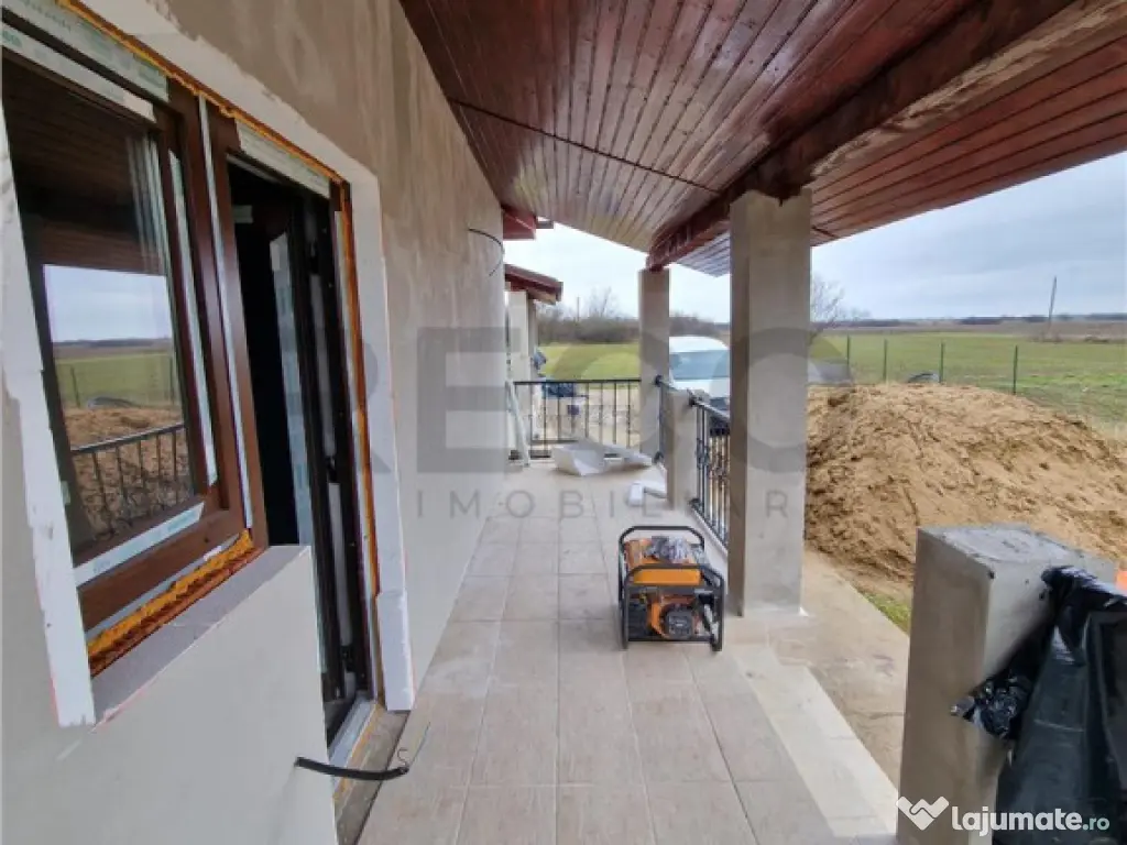 Casa noua cu toate utilitatile in Bors 