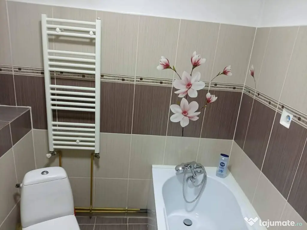 Ap 3 camere de închiriat – Pașcani, zona Vale (Sf. Vineri) 