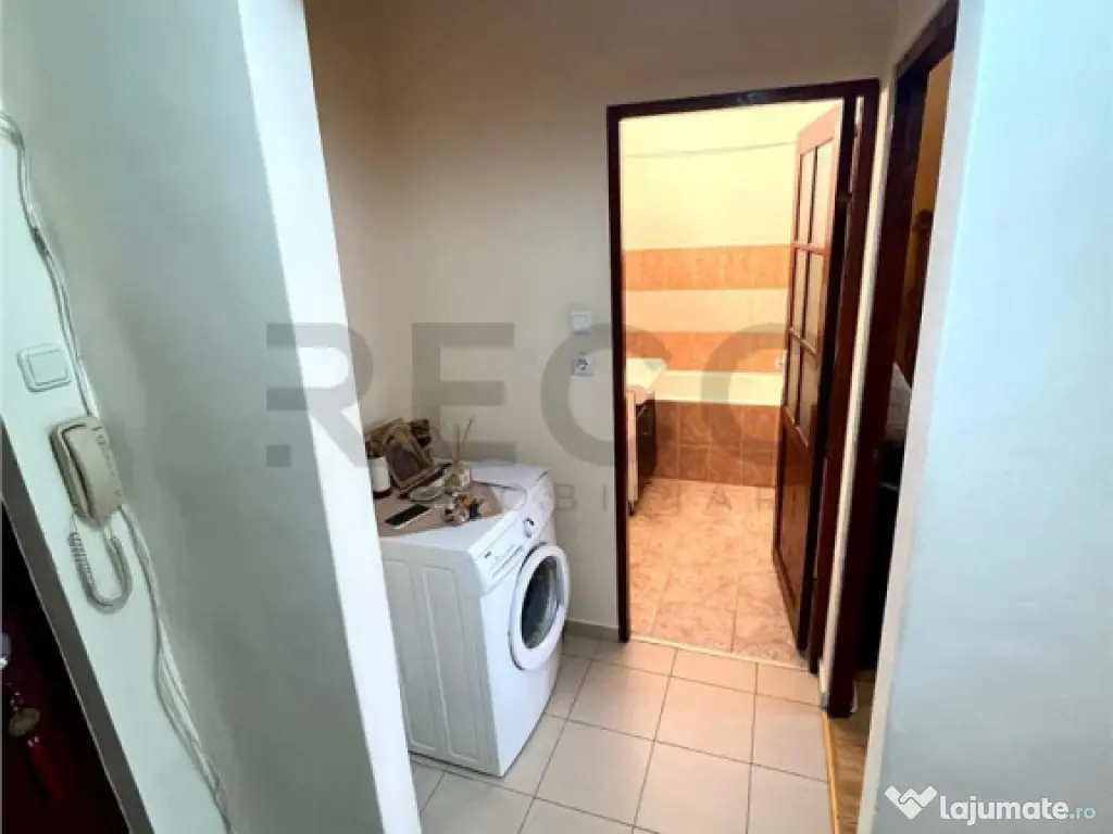 RECO Apartament 1 cam Piata Rogerius 