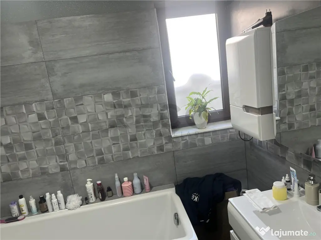 RECO Casa 3 camere #238;n Santandrei 