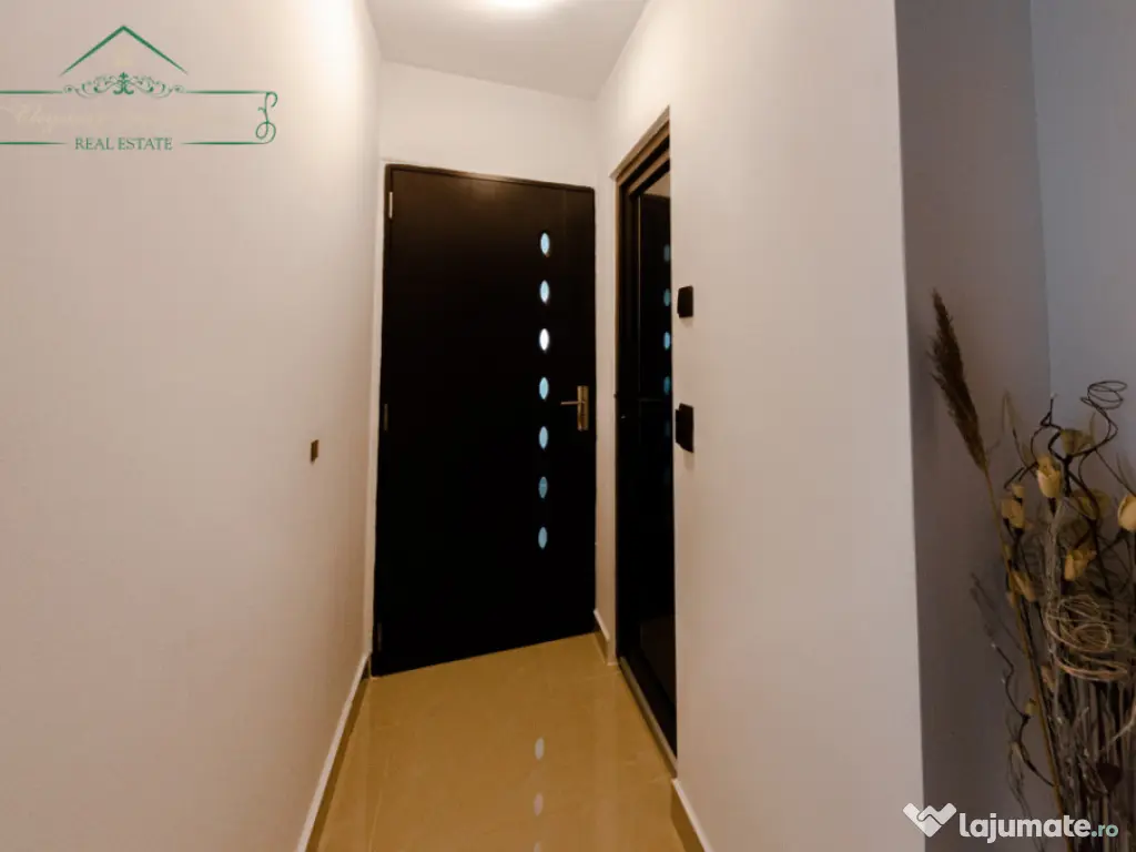 Apartament de inchiriat cu 2 camere si cenrala proprie, zon 