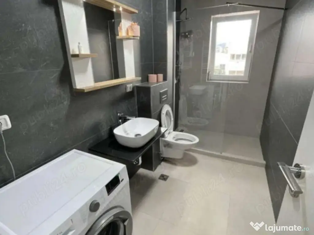 Apartament 2 camere, decomandat - zona Sanpetru 